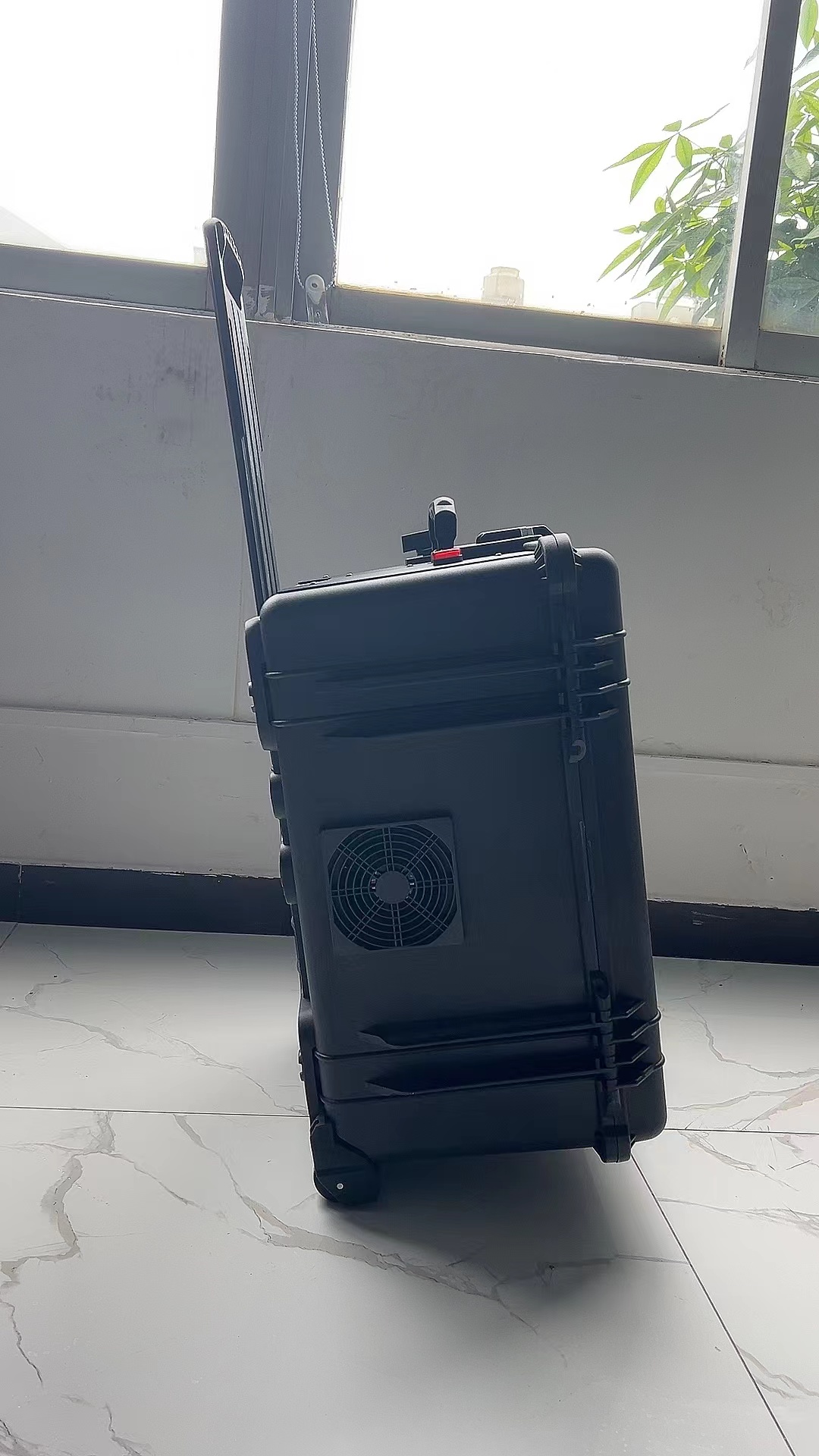 闻喜手拉箱型移动通信干扰器